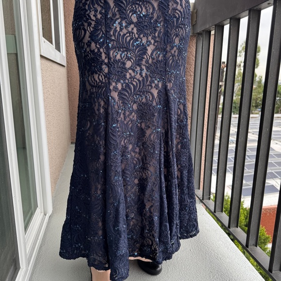 Nightway evening gown dress - Picture 4 of 10